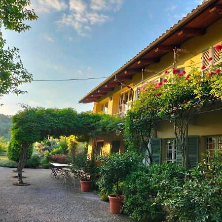 Cocconato Sotto La Luna Bruna B&B المظهر الخارجي الصورة