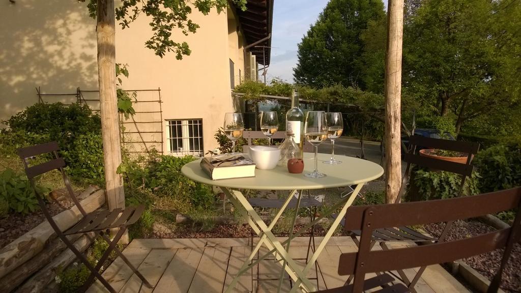 Cocconato Sotto La Luna Bruna B&B المظهر الخارجي الصورة
